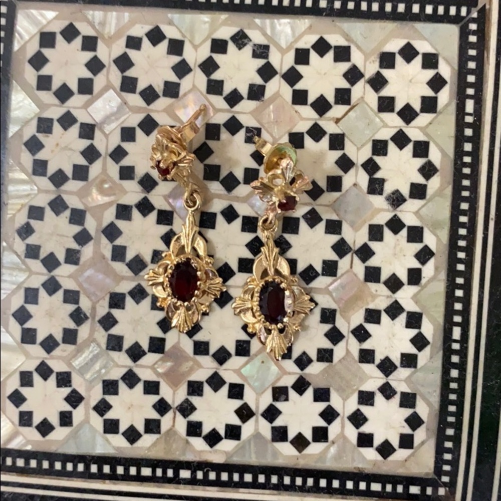 Arthurian Looking Vintage Gold and Garnet Earrings
